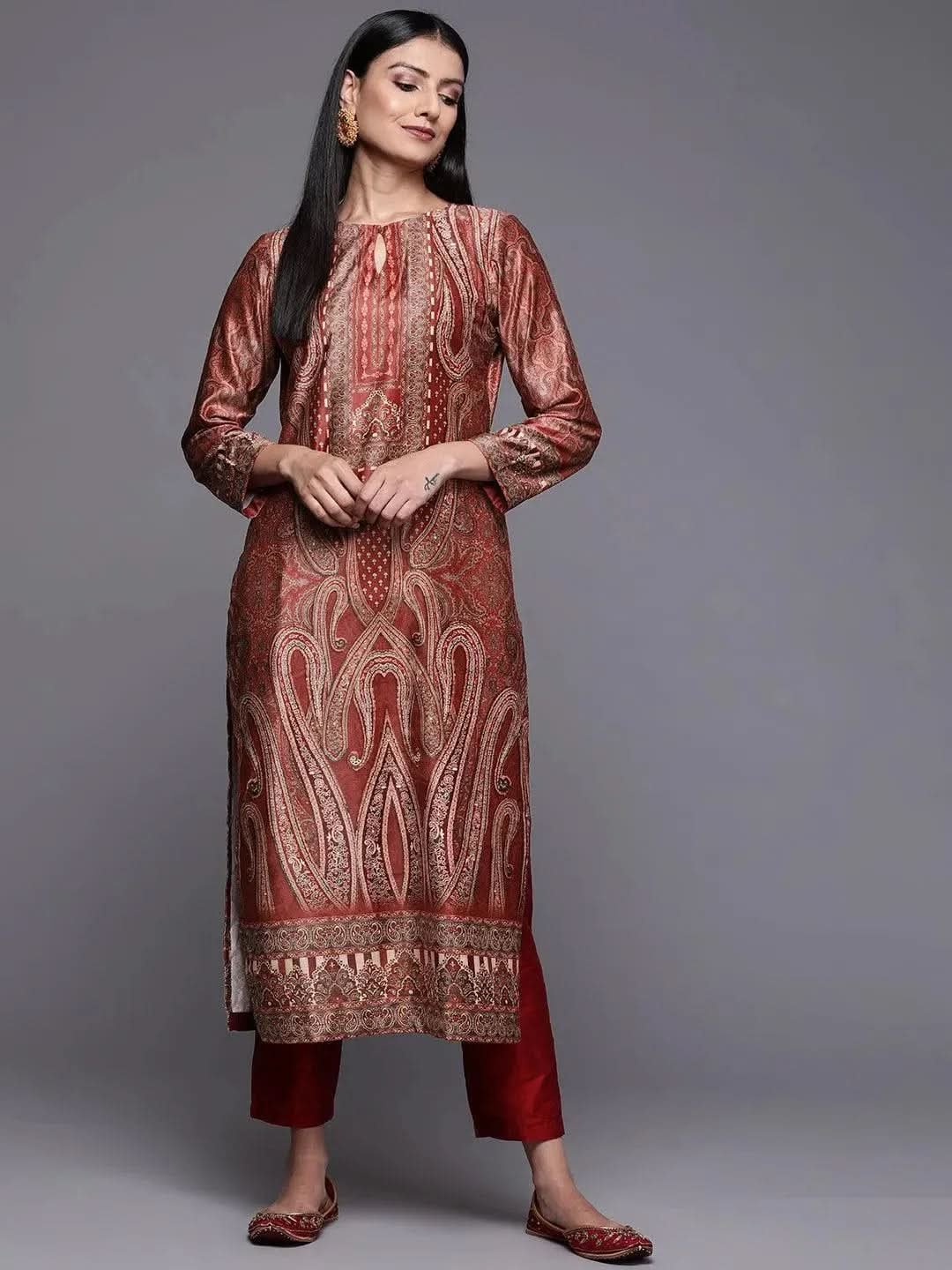 rust-printed-velvet-straight-kurta-libas-1-27531112448150.jpg Rust Printed Velvet Straight Kurta - Image 1
