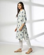Women Floral Print Straight Kurta - Image 3